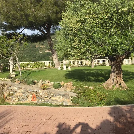 Willa Elianna In Oasi Marina Alassio