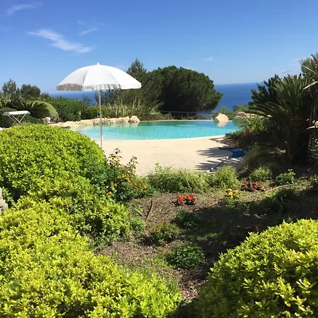 Villa Elianna In Oasi Marina Alassio